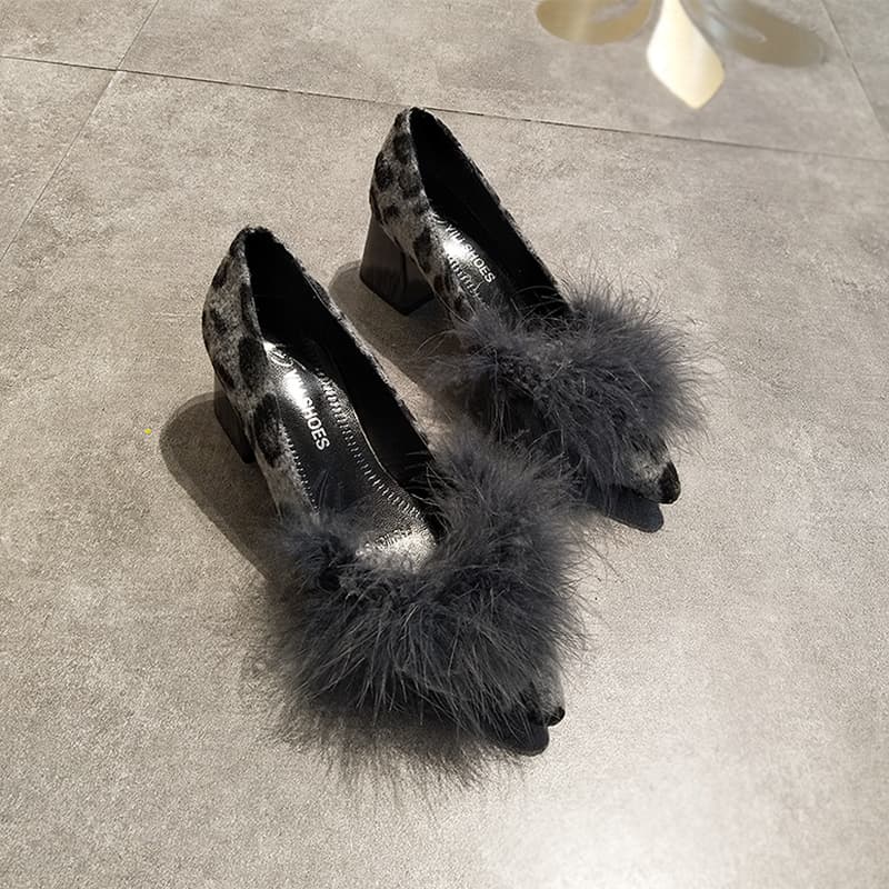 ふわもこ ヒョウ柄 ポインテッドパンプス