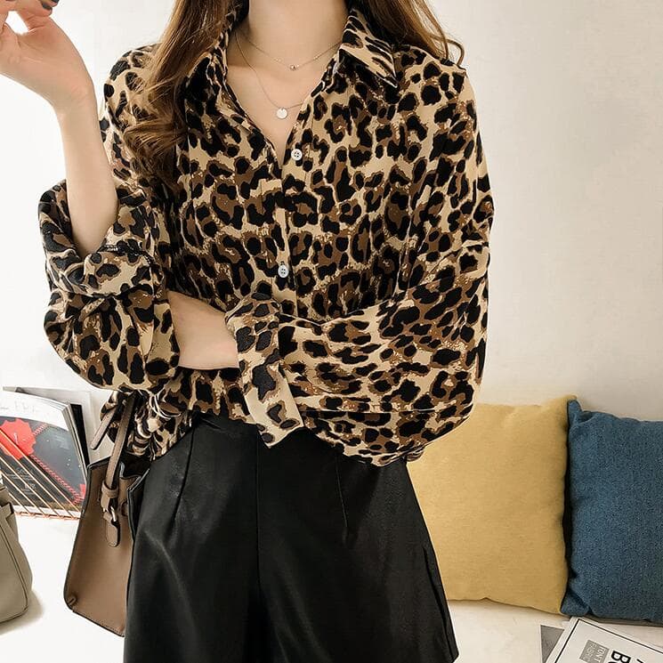 ゆったりヒョウ柄ロングシャツ