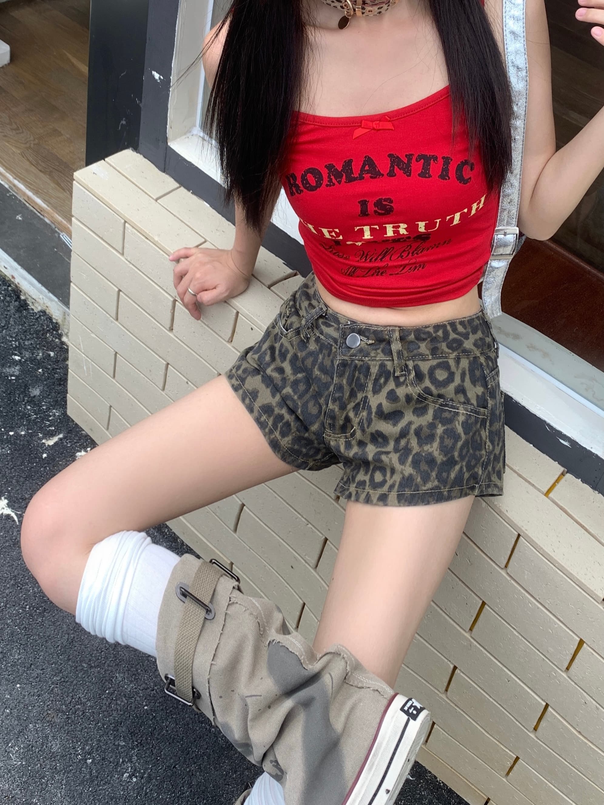 ヒョウ柄 野性的な魅力ヒョウ柄ショートパンツ