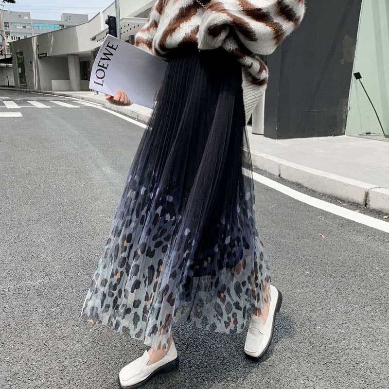 グラデーションヒョウ柄プリーツロングスカート