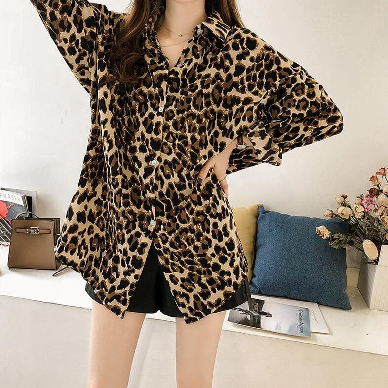 ゆったりヒョウ柄ロングシャツ