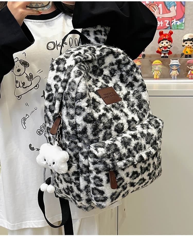 もこもこヒョウ柄 リュック