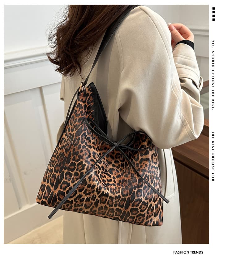 ワイルドヒョウ柄ショルダー