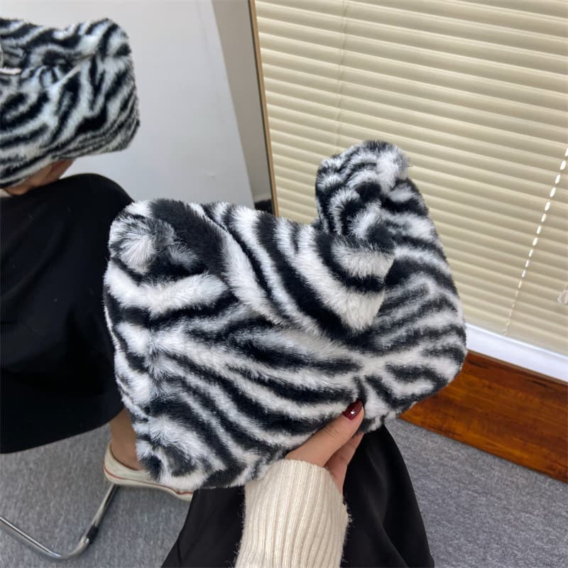 ヒョウ柄 ふわもこ アニマル ミニバッグ