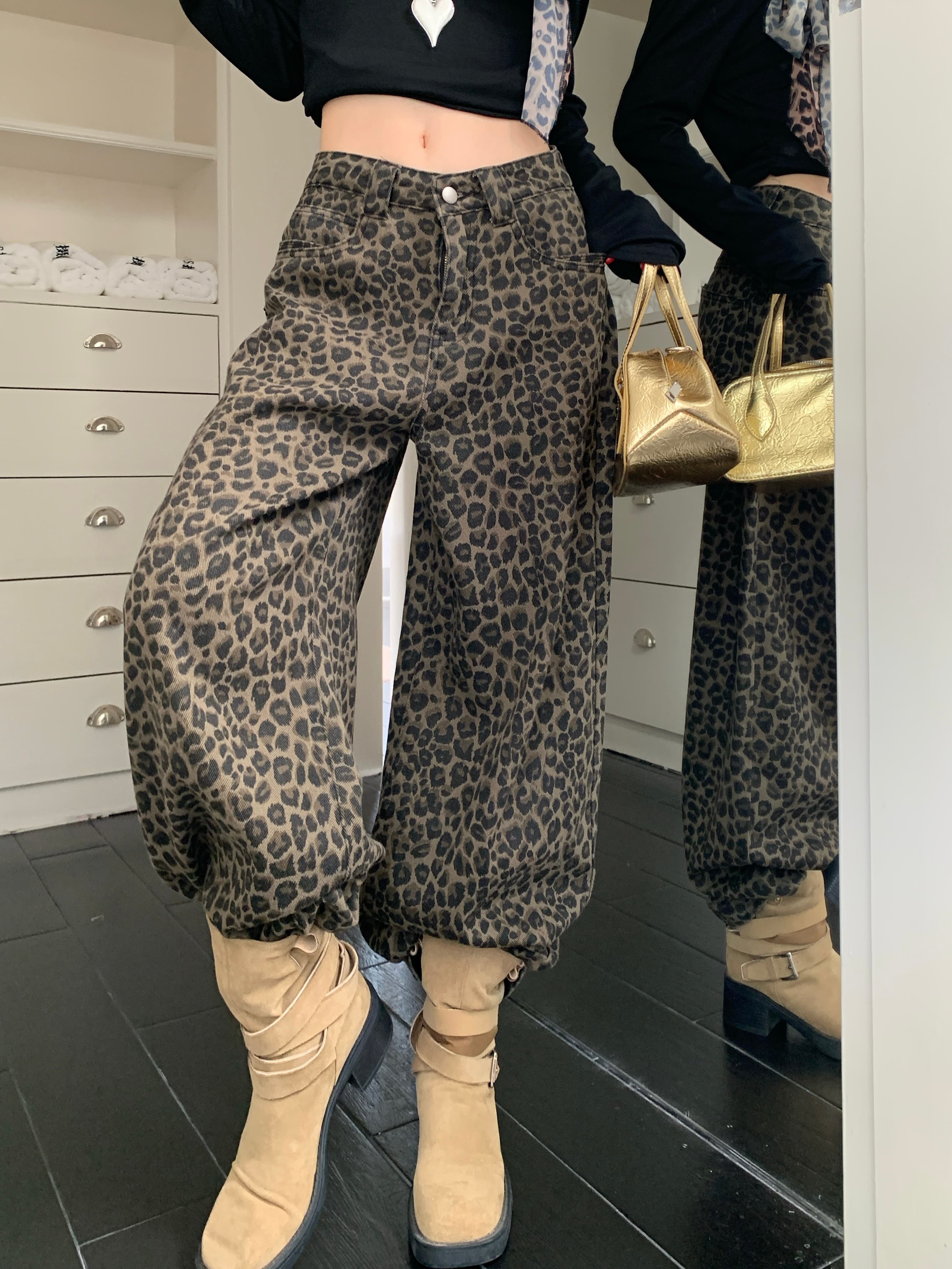 ヒョウ柄 ゆったりヒョウ柄ワイドデニムパンツ