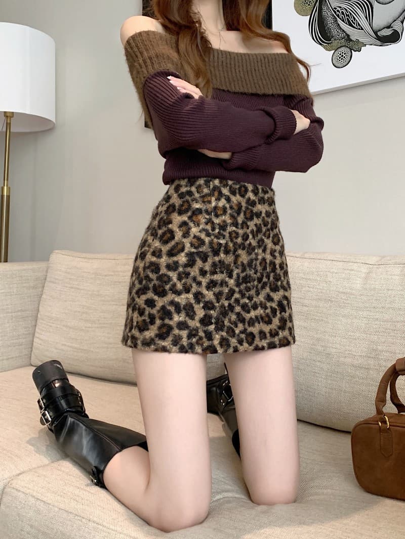 ふんわりヒョウ柄ミニスカート